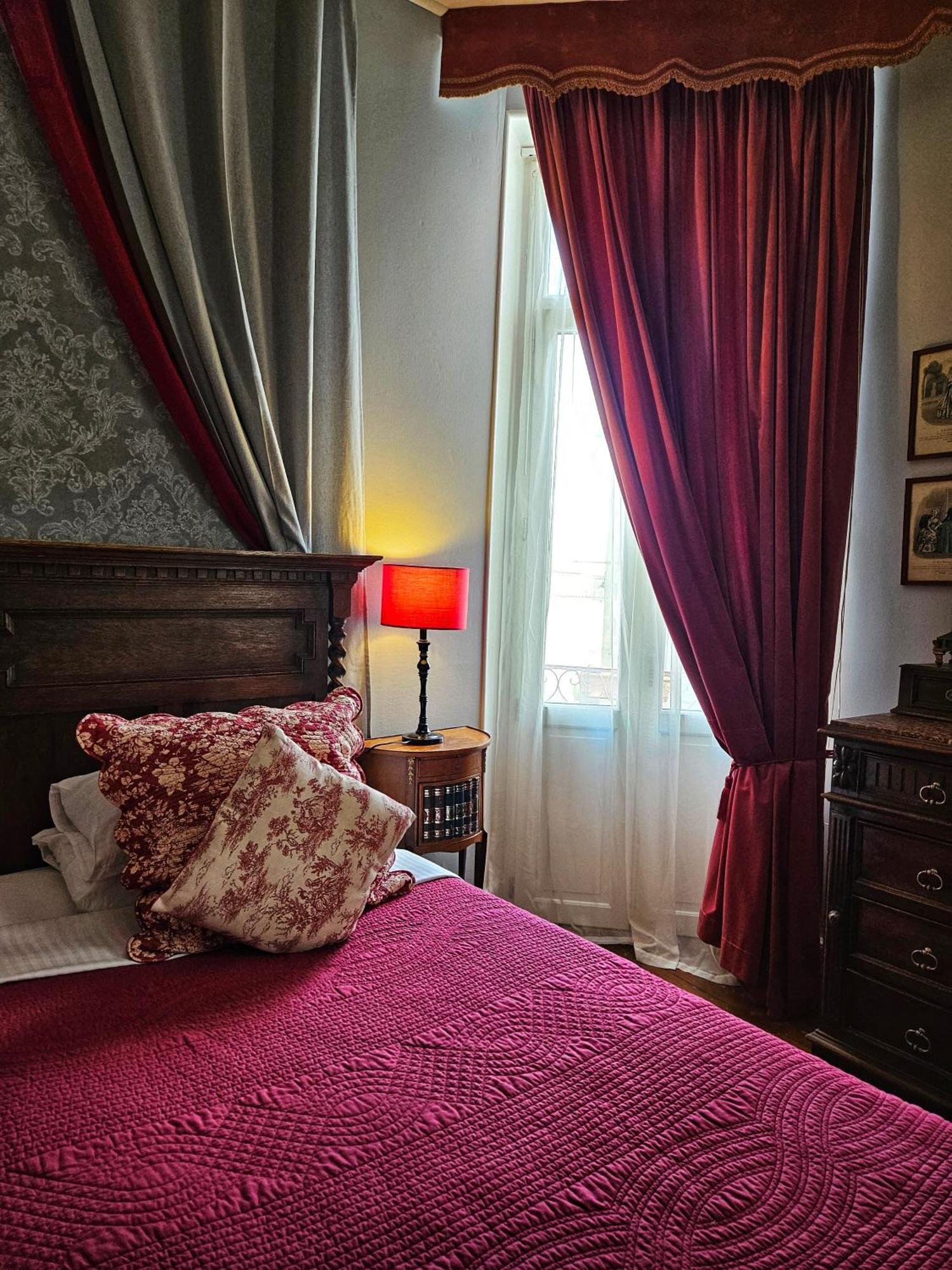 L'Entree Chambres D'Hotes Bar & Restaurant 카스틸욘 외부 사진