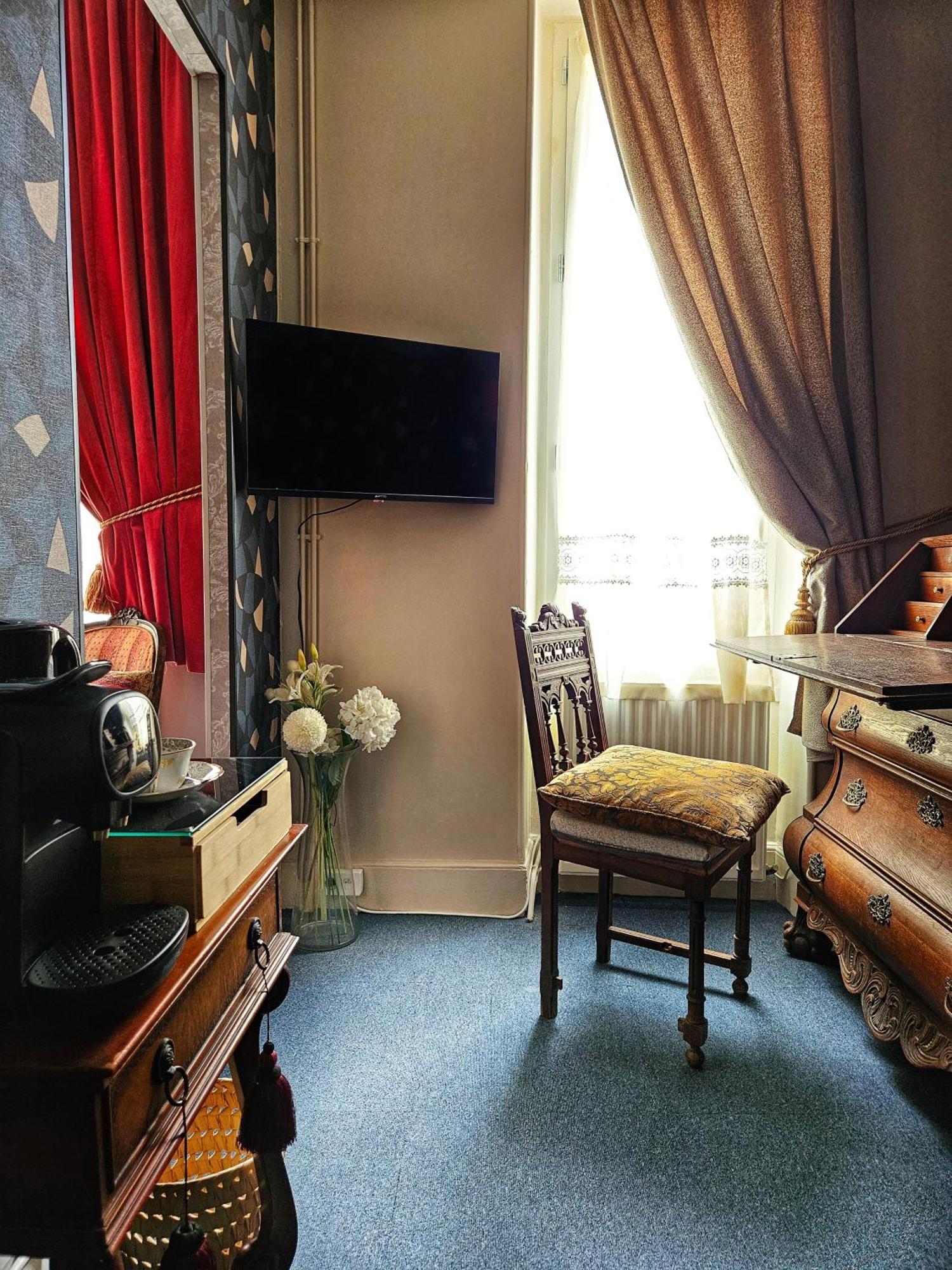 L'Entree Chambres D'Hotes Bar & Restaurant 카스틸욘 외부 사진